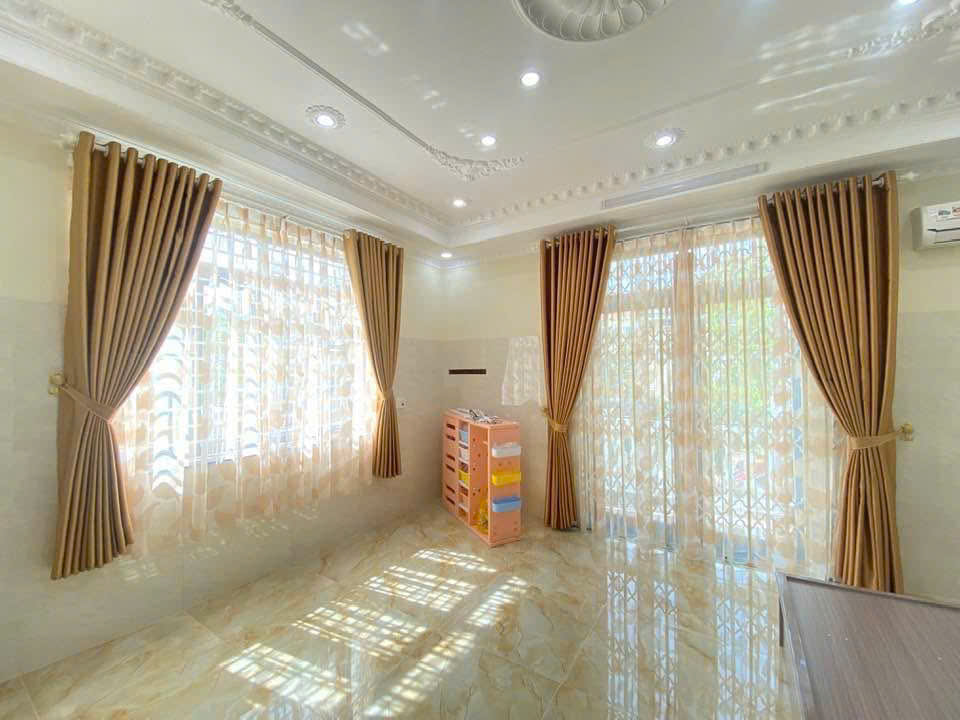 Màn Rèm Cửa Tạo Điểm Nhấn Cho Không Gian nhà chị Trâm